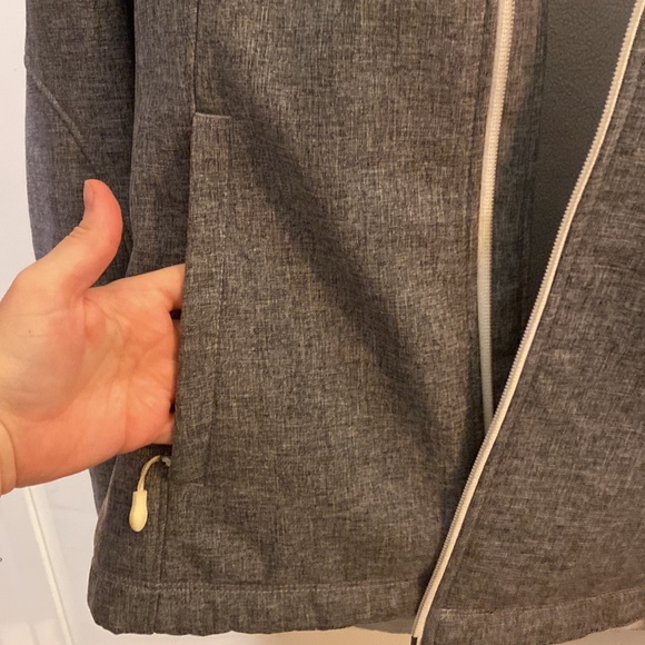 Soft shell Hooded Jacket Size M - Picture 3 of 6